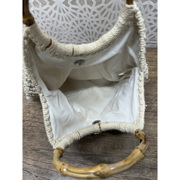 Beige Macrame Bag With Wooden Handles.  Pre-owned - Picture 7 of 7